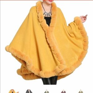 ELEGANT FAUX FUR TRIM KNIT PONCHO RUANA CAPE